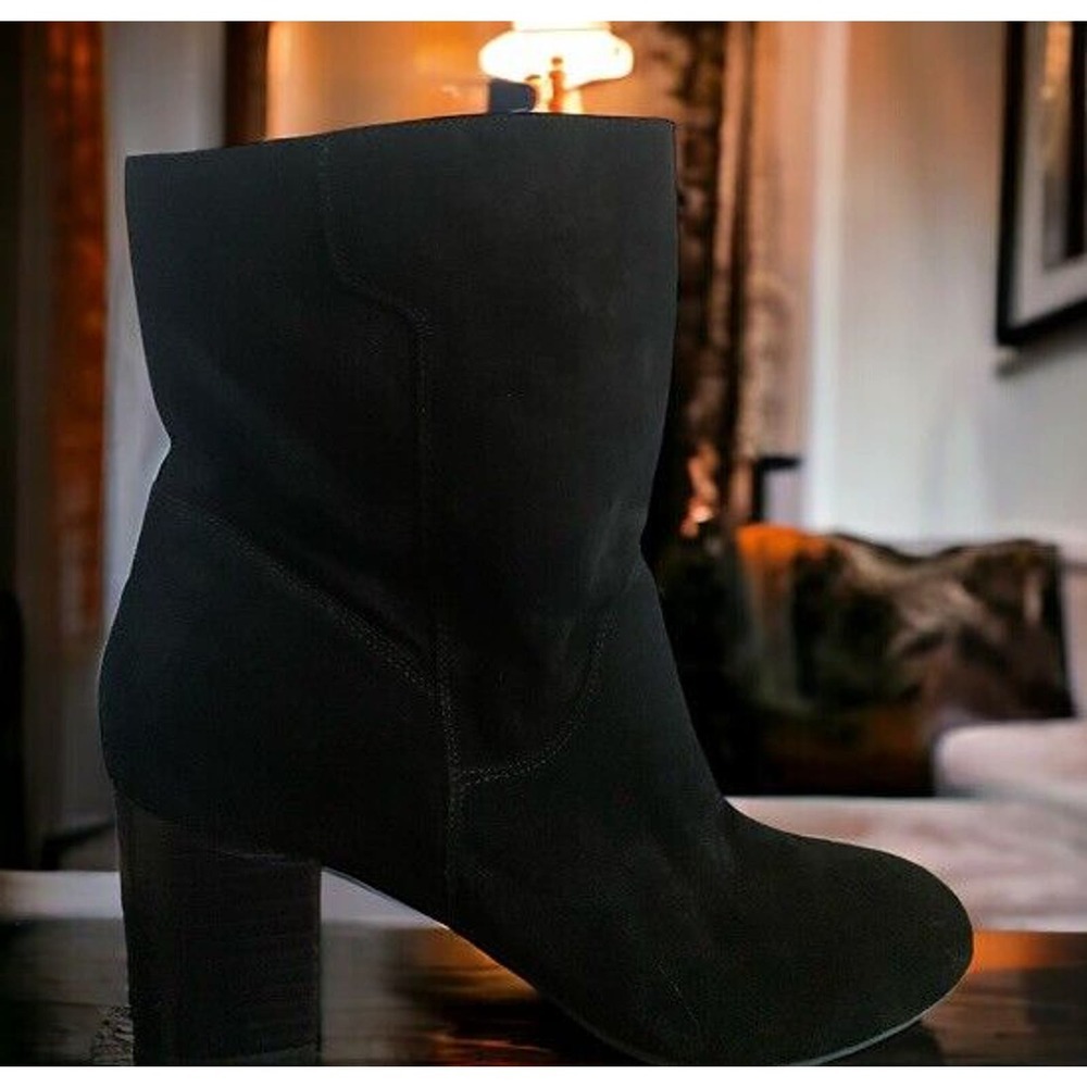 MIA COBAIN Suede Boots 10 M BLACK NWOB *READ